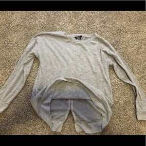 Long sleeve zipper back shirt